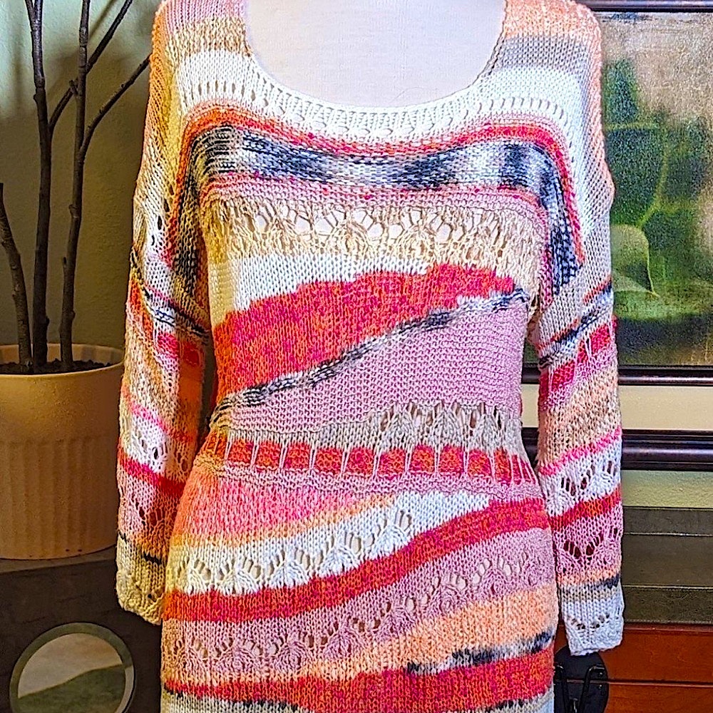 Pastel Abstract Crew Neck Sweater with Soft Knit Crochet Details XL